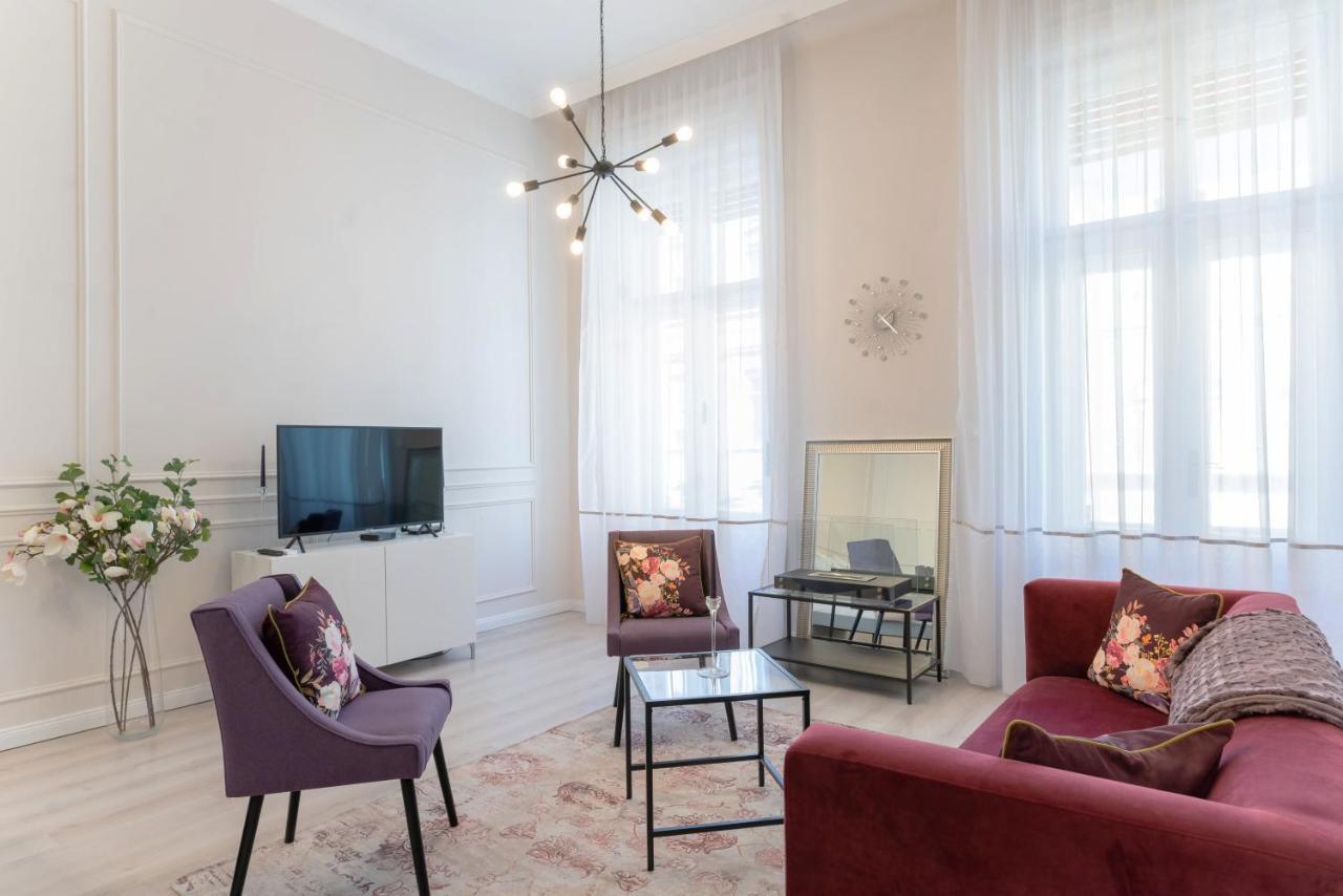 Milano Design Apartment City Center With Ac Будапеща Екстериор снимка