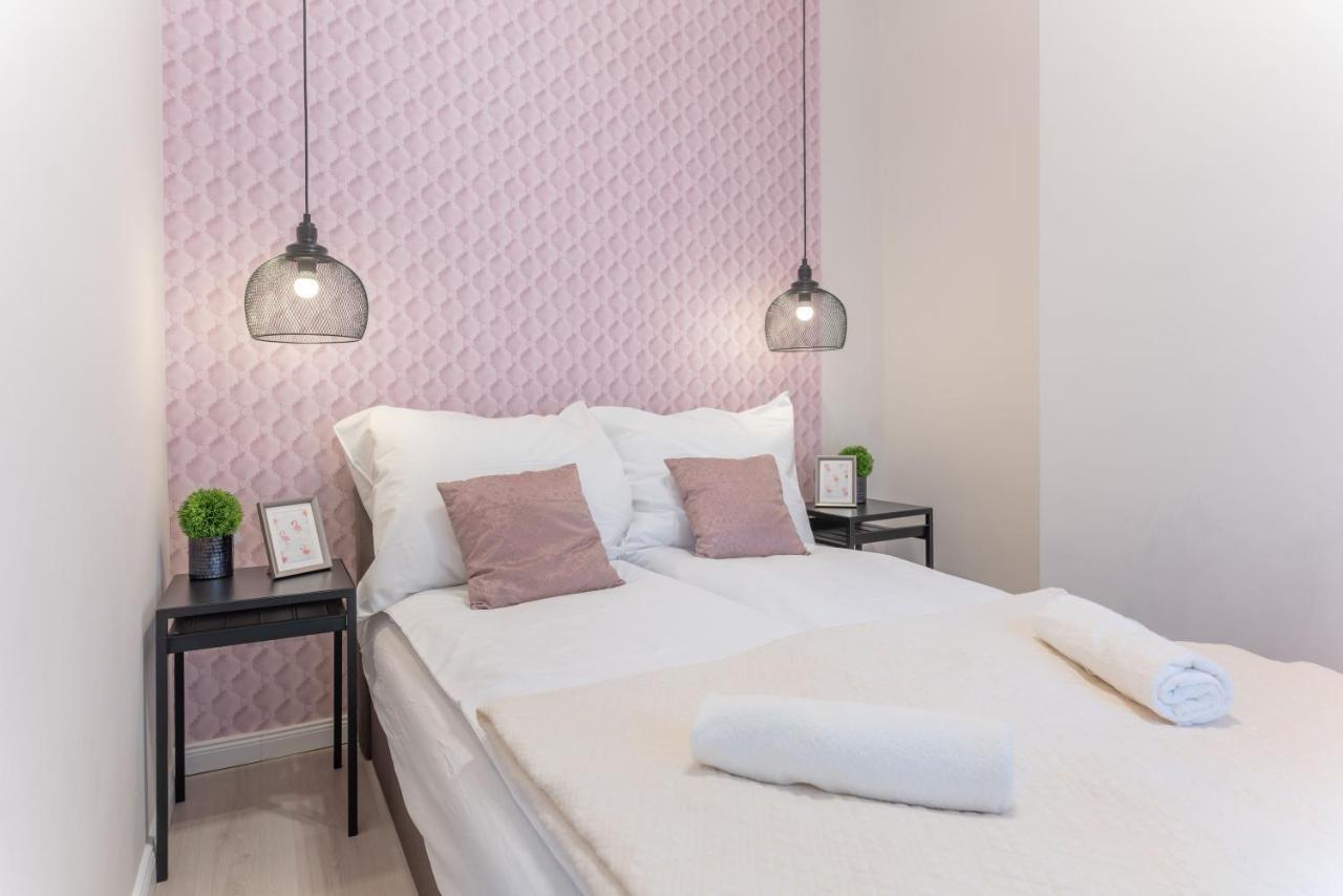 Milano Design Apartment City Center With Ac Будапеща Екстериор снимка